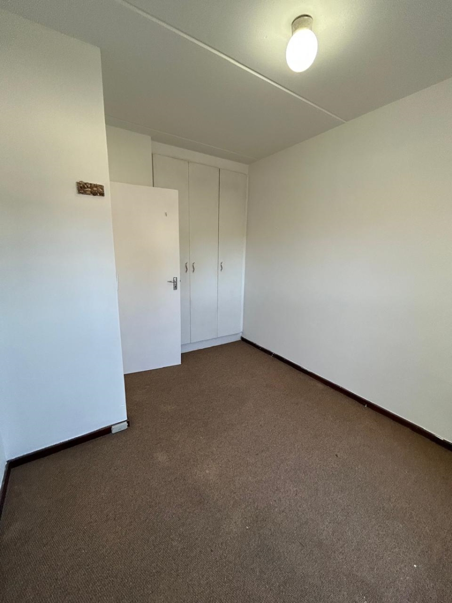 2 Bedroom Property for Sale in Parklands Western Cape